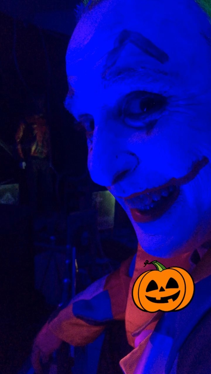 Começando o Halloween 🎃 @bloco.do.marola. Organização do casal @maristela_kenes_nicoletti e @marola.rudge 👻